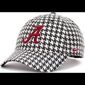Nike Alabama Houndstooth Baseball Hat